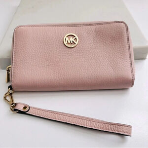 Micheal Kors Pebbled Leather Zip Around Wallet/Wristlet